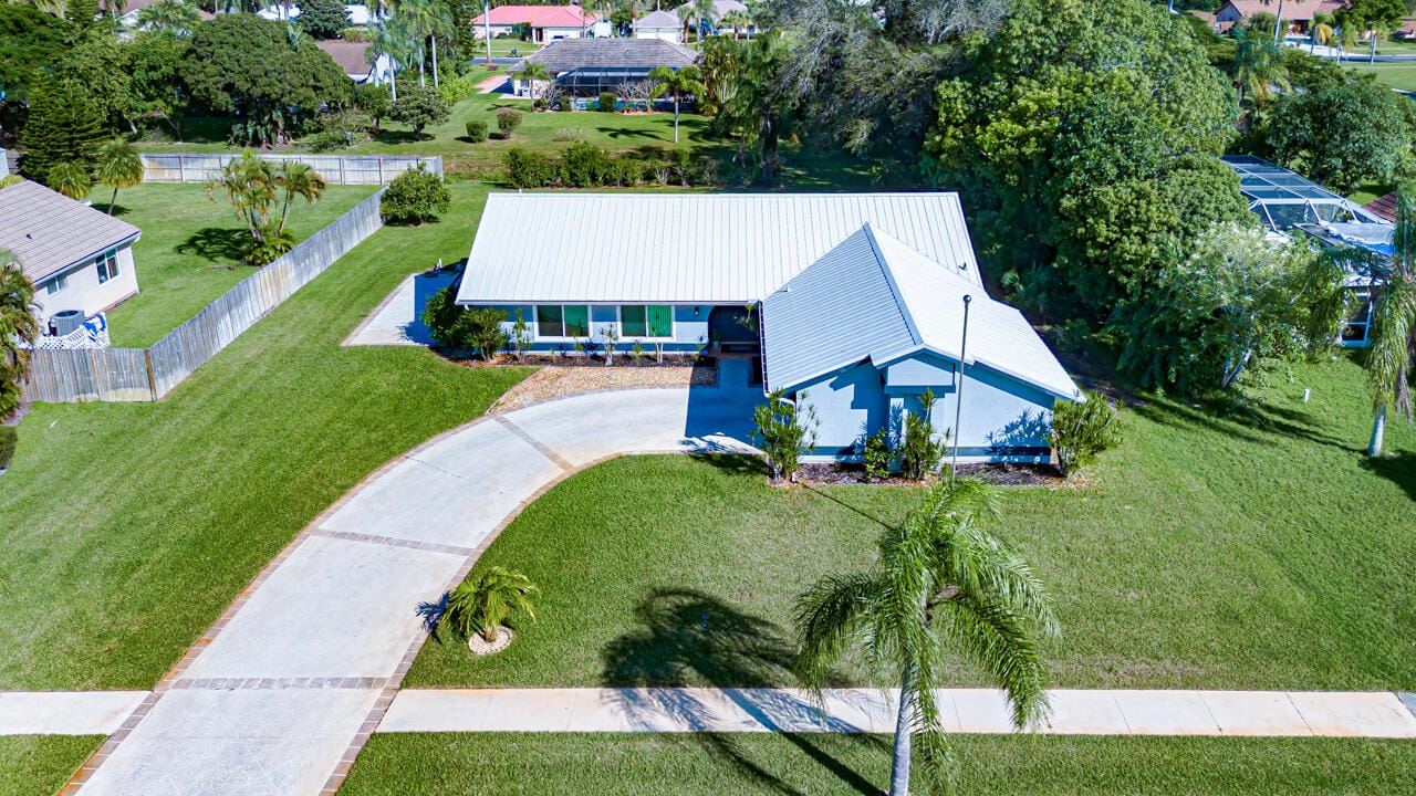 2473 SE Drayton Road, Port St. Lucie, FL 34952