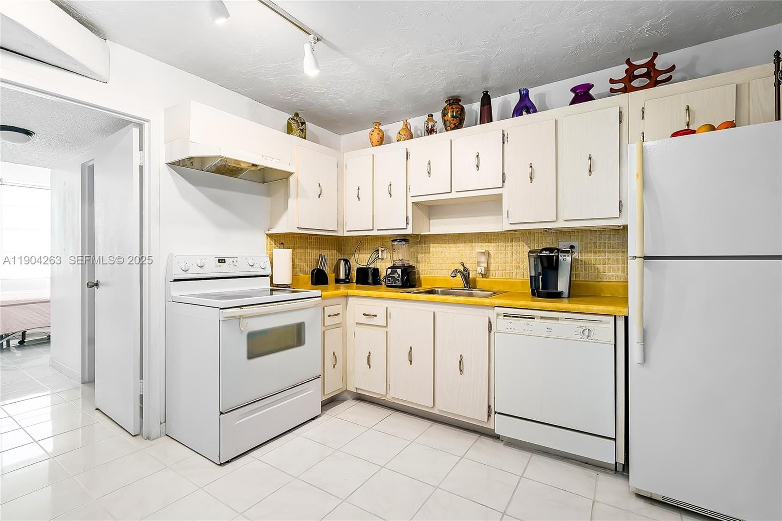 301 174th Street 2208, Sunny Isles Beach, FL 33160 photo 16