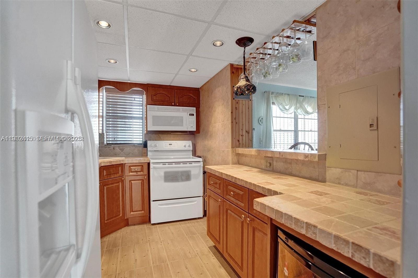 7620 Carlyle Avenue 703, Miami Beach, FL 33141 photo 2