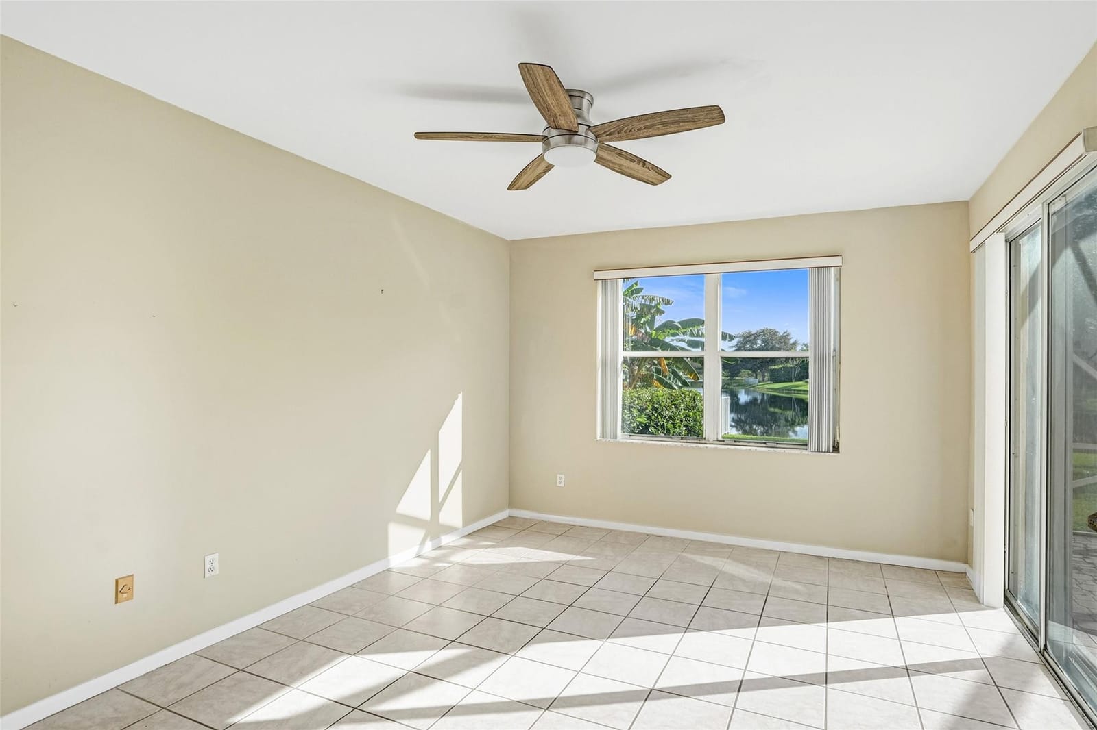 385 NW 153rd Avenue, Pembroke Pines, FL 33028 photo 14