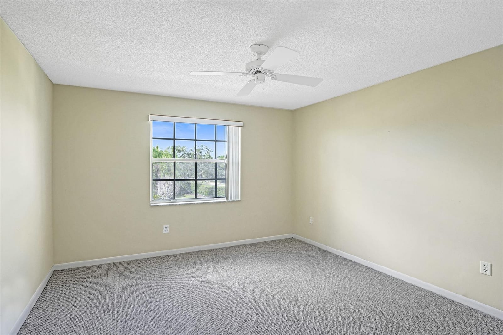 385 NW 153rd Avenue, Pembroke Pines, FL 33028 photo 23