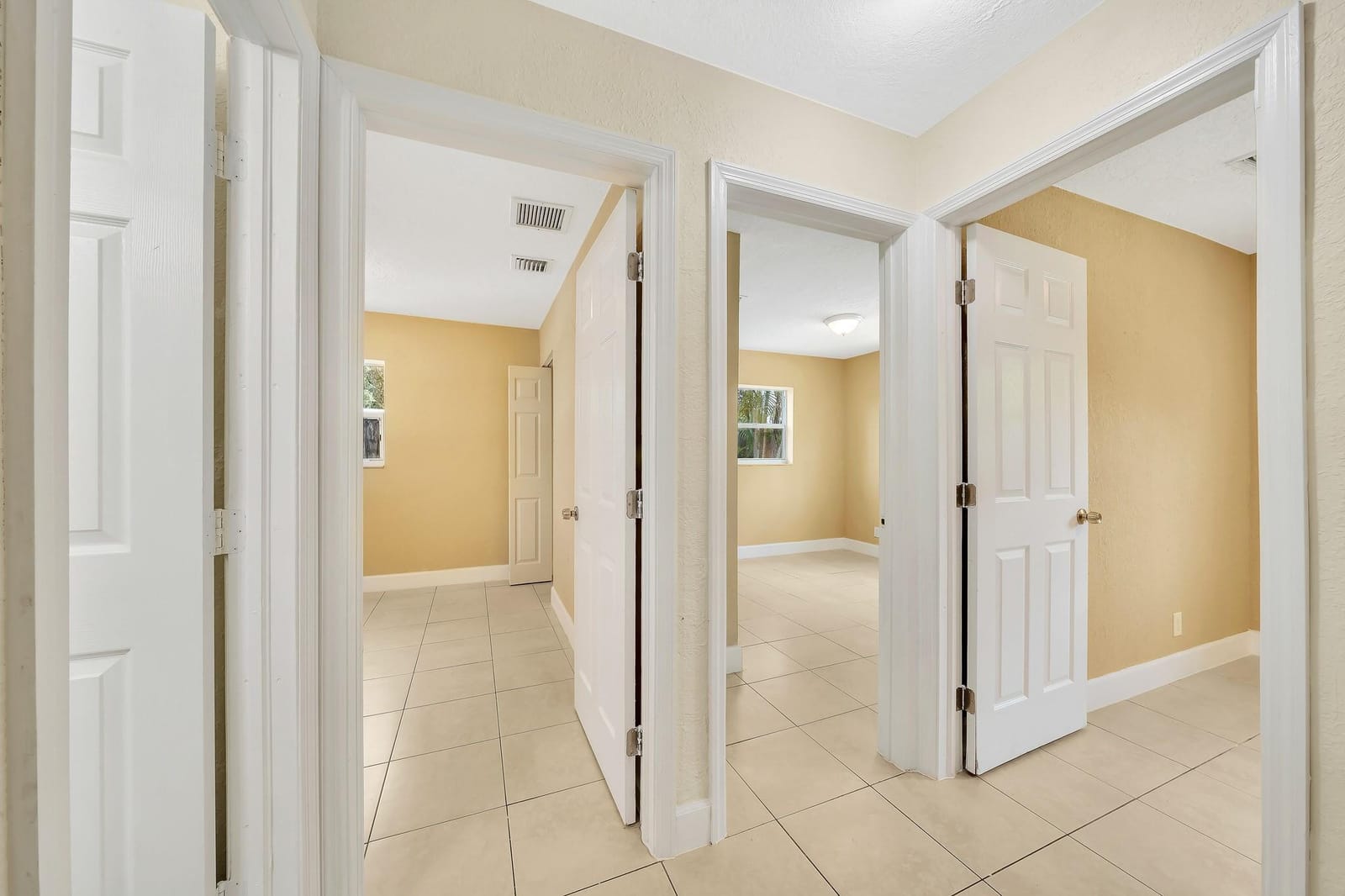 1412 NE 25th Court, Pompano Beach, FL 33064 photo 22