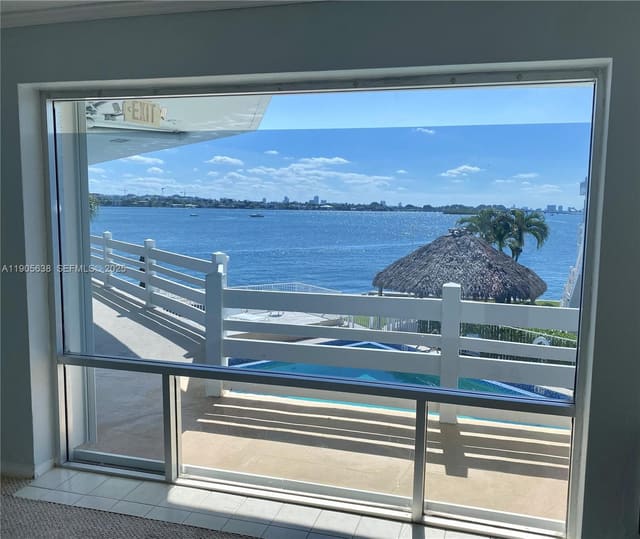2700 NE 135th Street 48, sold in Fairmont House Inc - Co-O, North Miami, FL