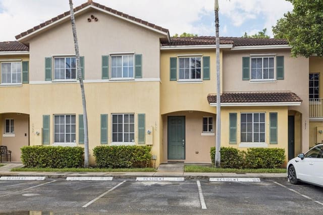 1955 SW 60th Terrace 0, sold in San Remo, Weston, FL