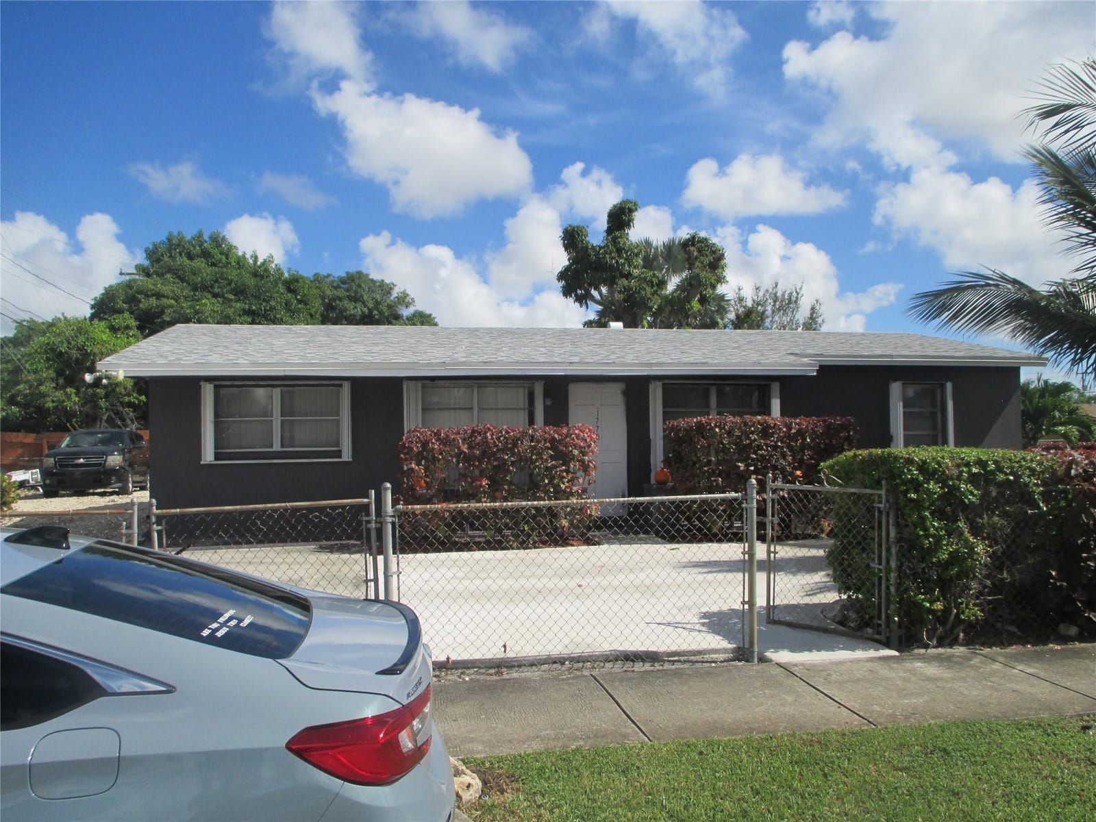 1770 NW 35th Avenue — photo 3