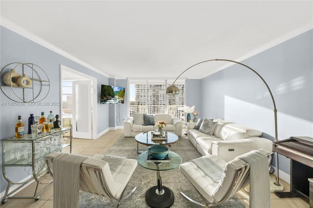 2851 NE 183rd Street 1514E, sold in Admirals Port, Aventura, FL