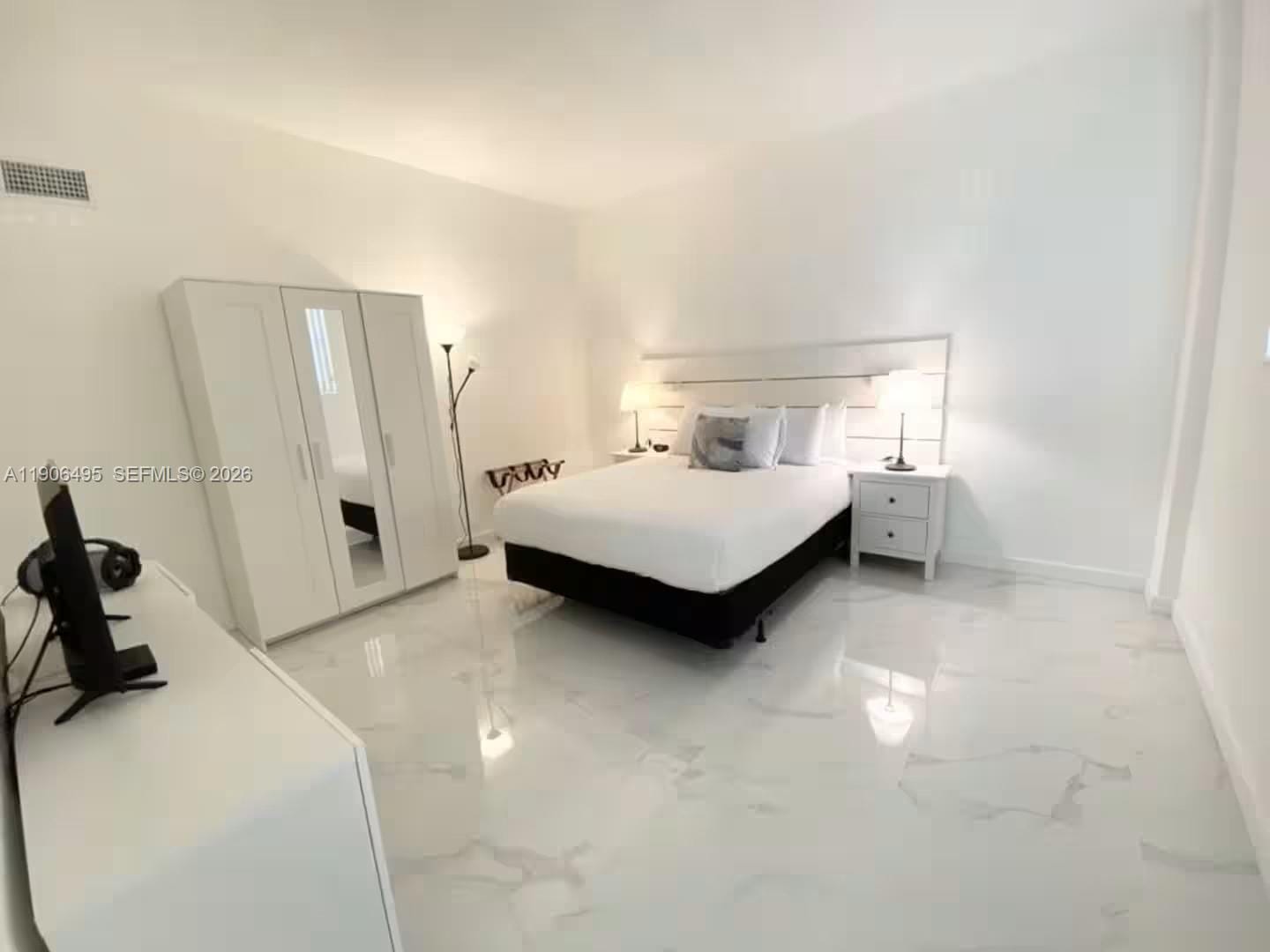 19370 Collins Avenue PH-10 — photo 11