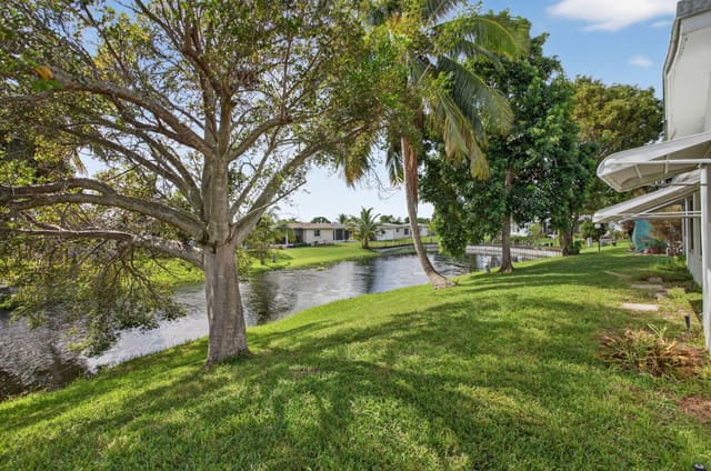 7340 NW 8th Street, Margate, FL 33063