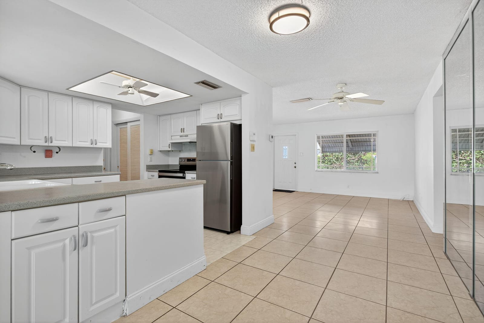 7340 NW 8th Street, Margate, FL 33063 photo 10