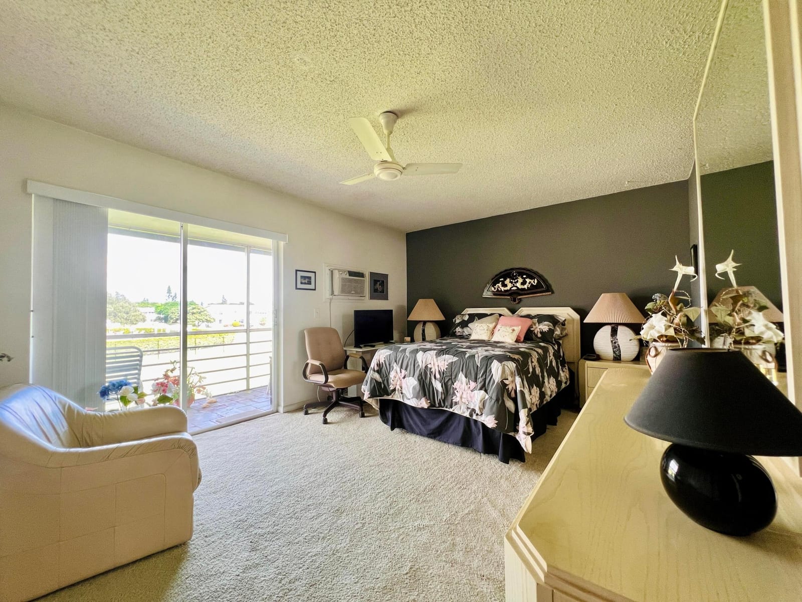 79 Kent E — photo 6
