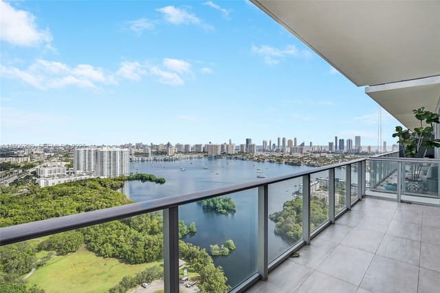 16385 Biscayne Boulevard 3202, sold in The Harbour North Condo, North Miami Beach, FL
