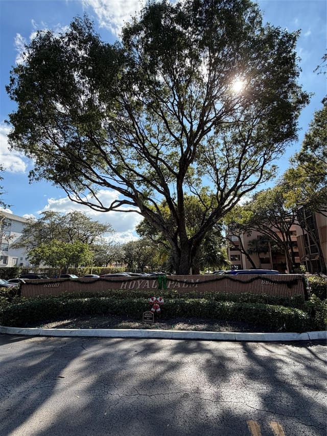 6800 Cypress Road 511, sold in Royal Palm At Plantation, Plantation, FL