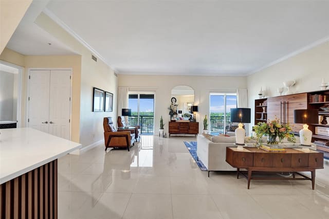 2617 NE 14th Avenue 507, Wilton Manors, FL 33334
