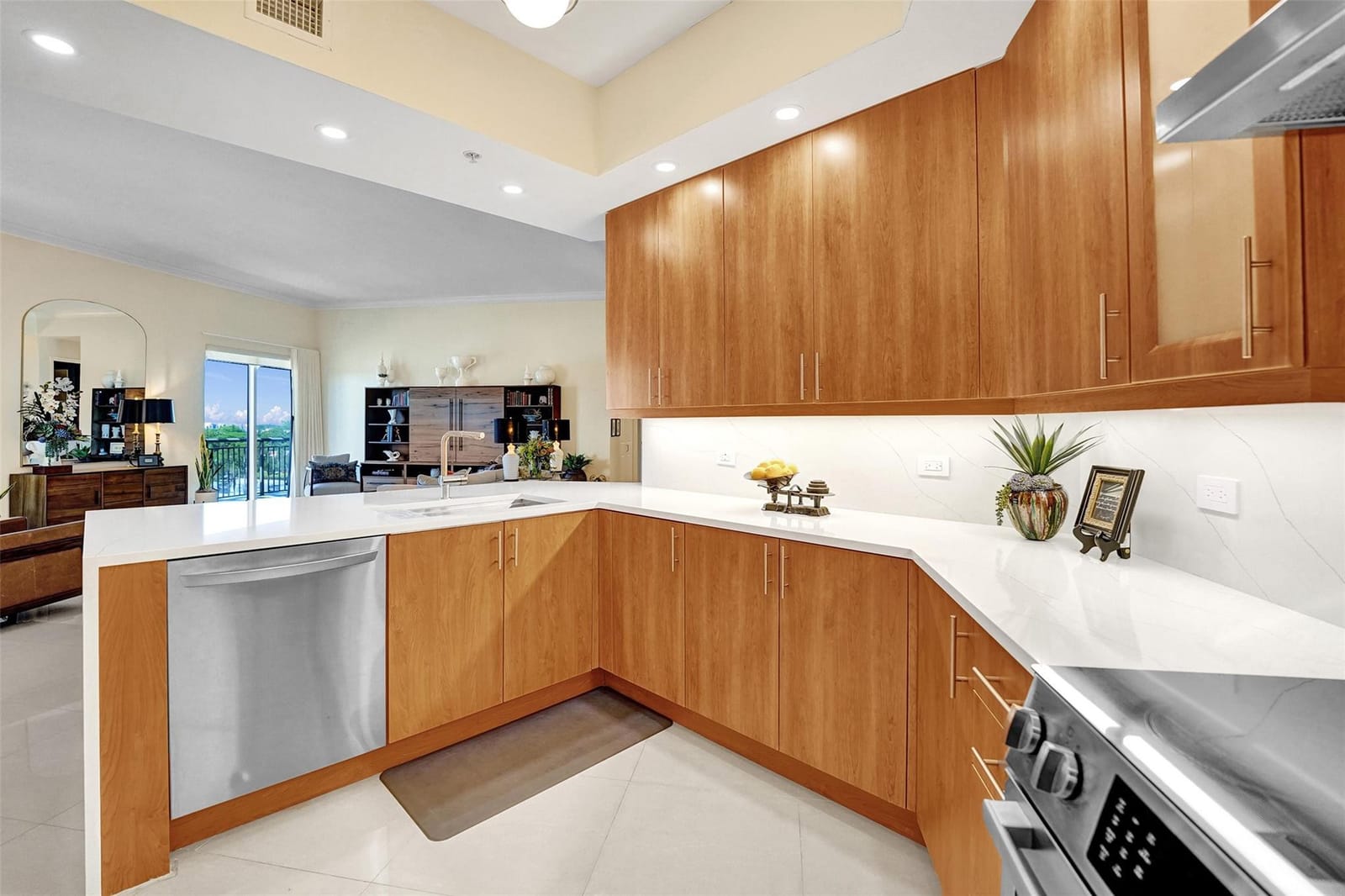 2617 NE 14th Avenue 507, Wilton Manors, FL 33334 photo 13