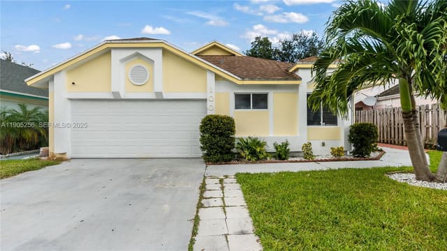 1008 W Jasmine Lane, North Lauderdale, FL 33068