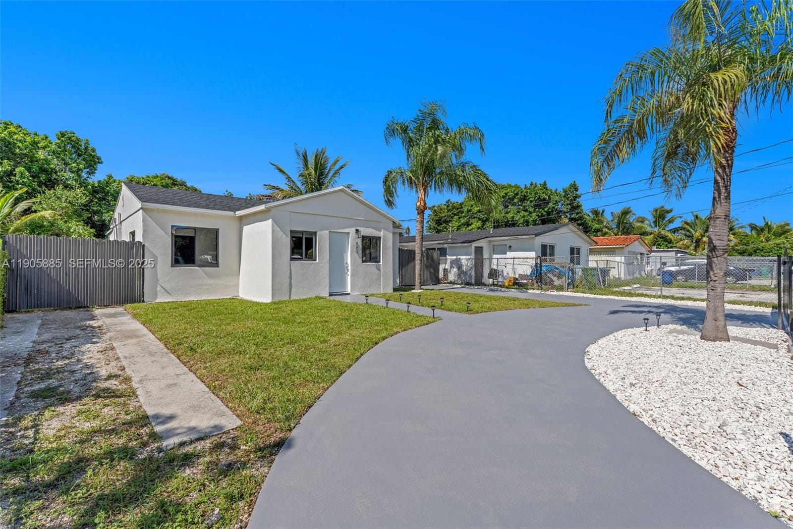 889 NW 102nd Street, Miami, FL 33150