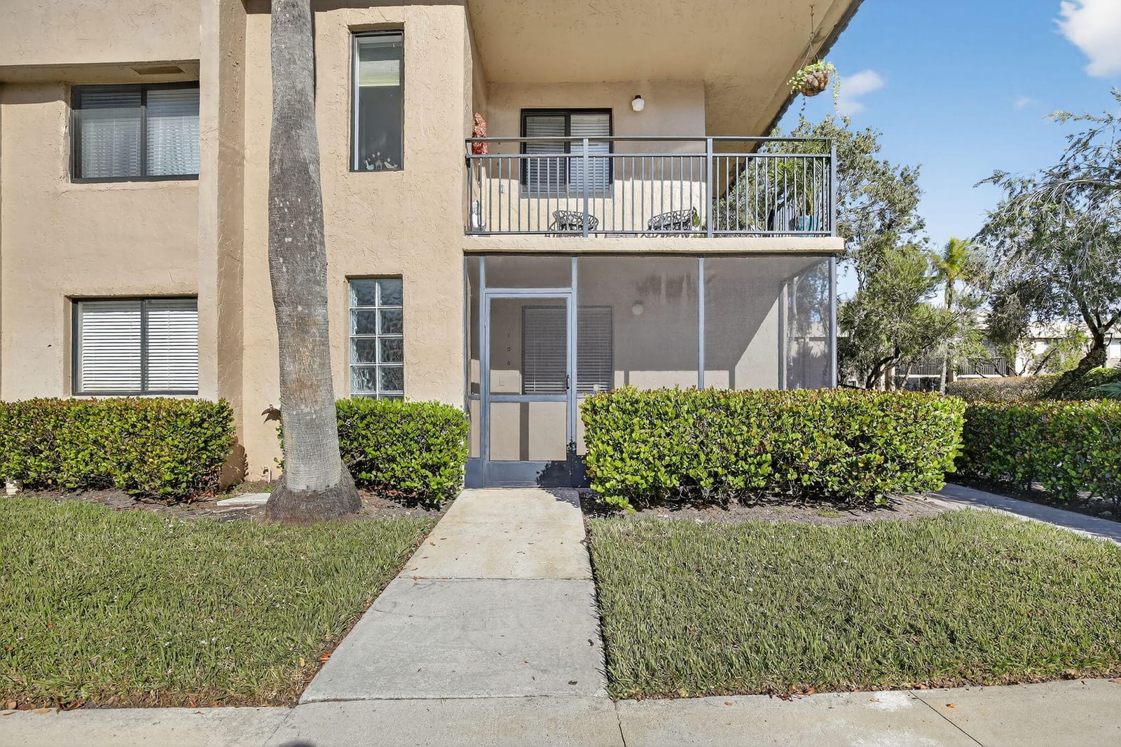 380 Racquet Club Road 106 — photo 2