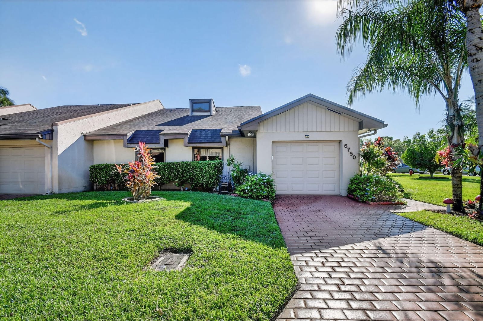 6750 Versailles Court, Lake Worth, FL 33467