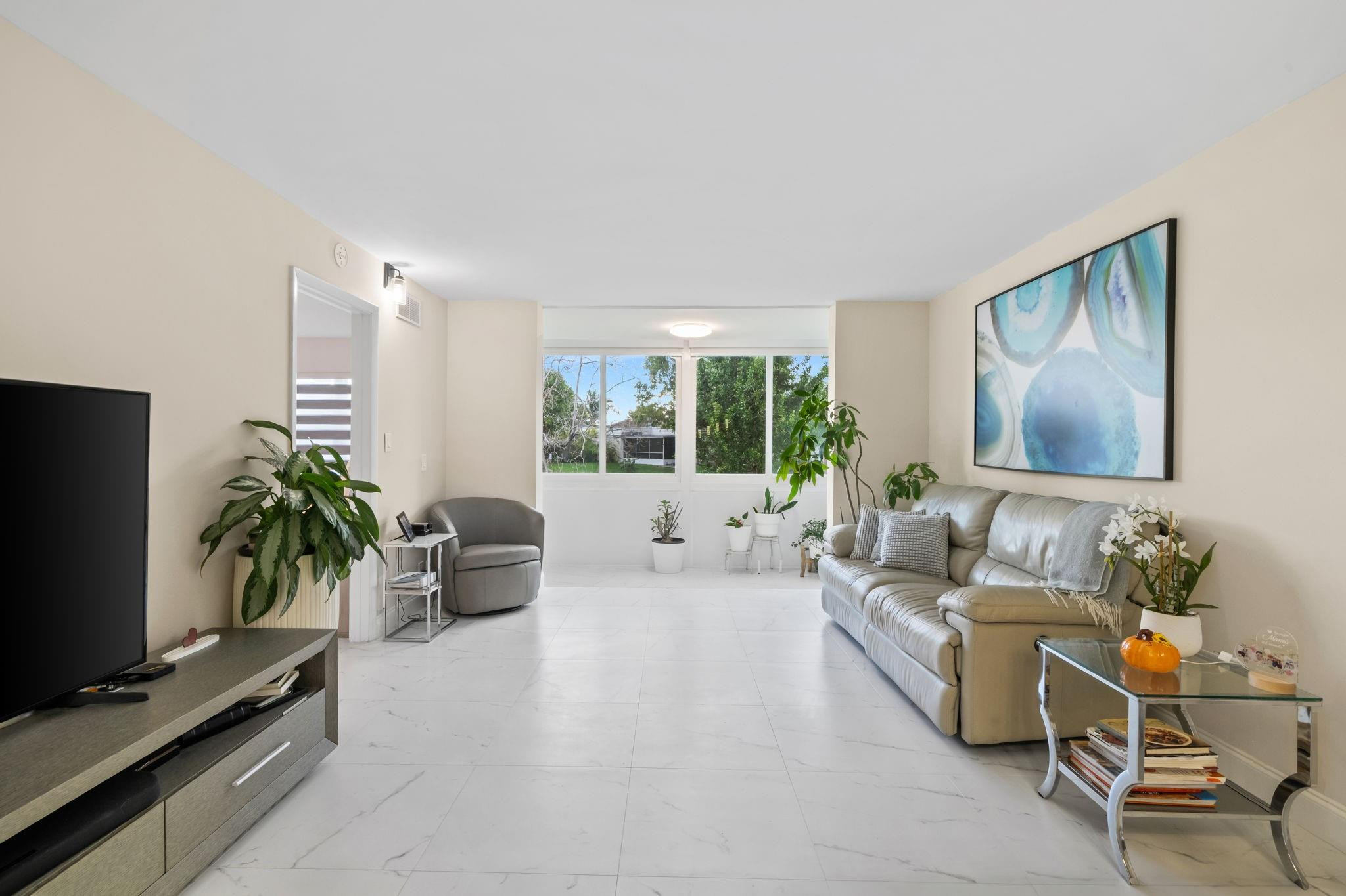 9660 Sunrise Lakes Boulevard 103, Sunrise, FL 33322, Sunrise