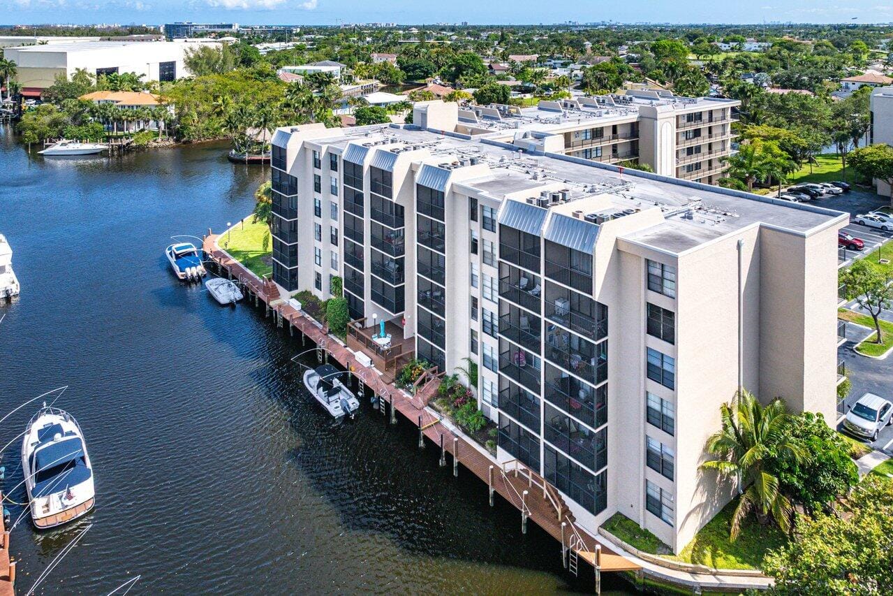 12 Royal Palm Way Unit 605, Boca Raton, FL 33432 photo 2