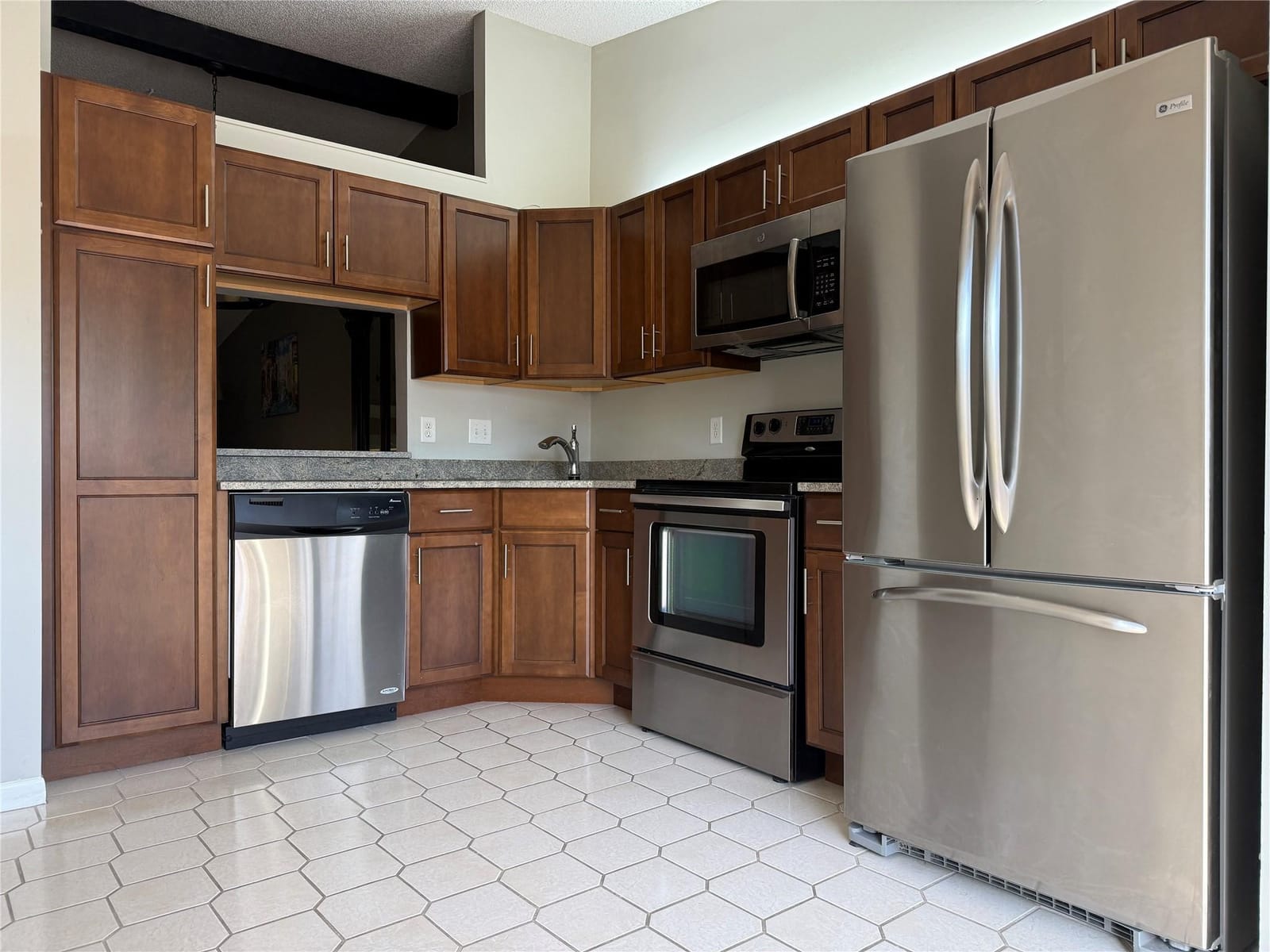 1027 Green Pine Boulevard C — photo 3