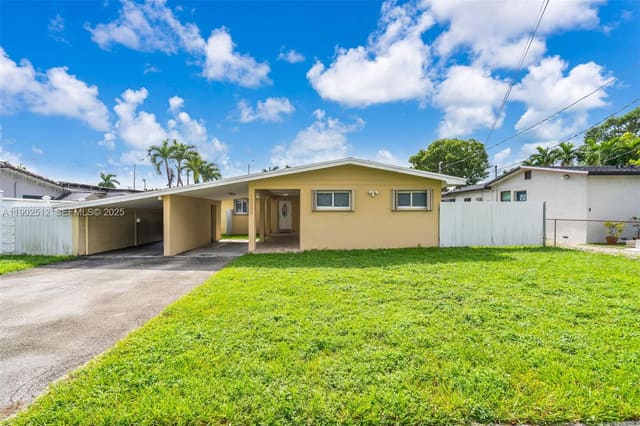 10590 SW 7th Terrace, Sweetwater, FL 33174