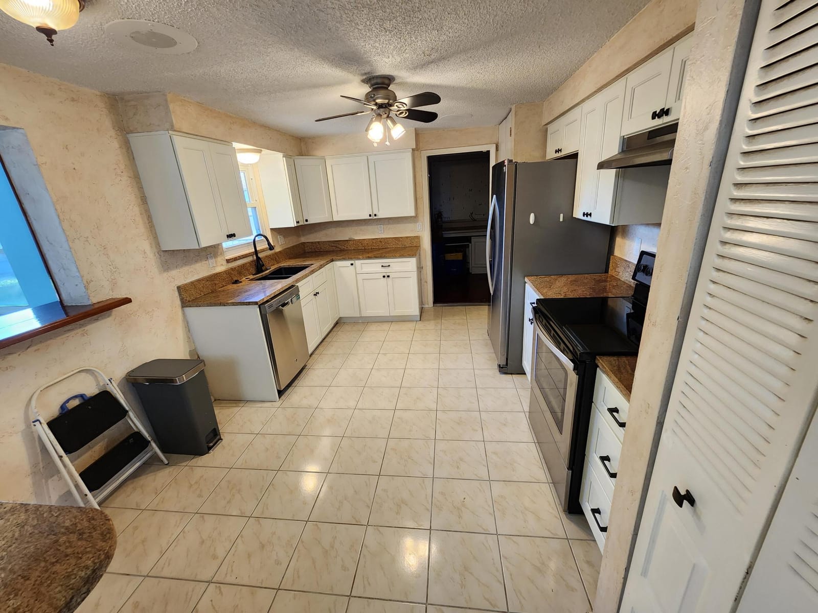 3789 Beresford Road E — photo 9