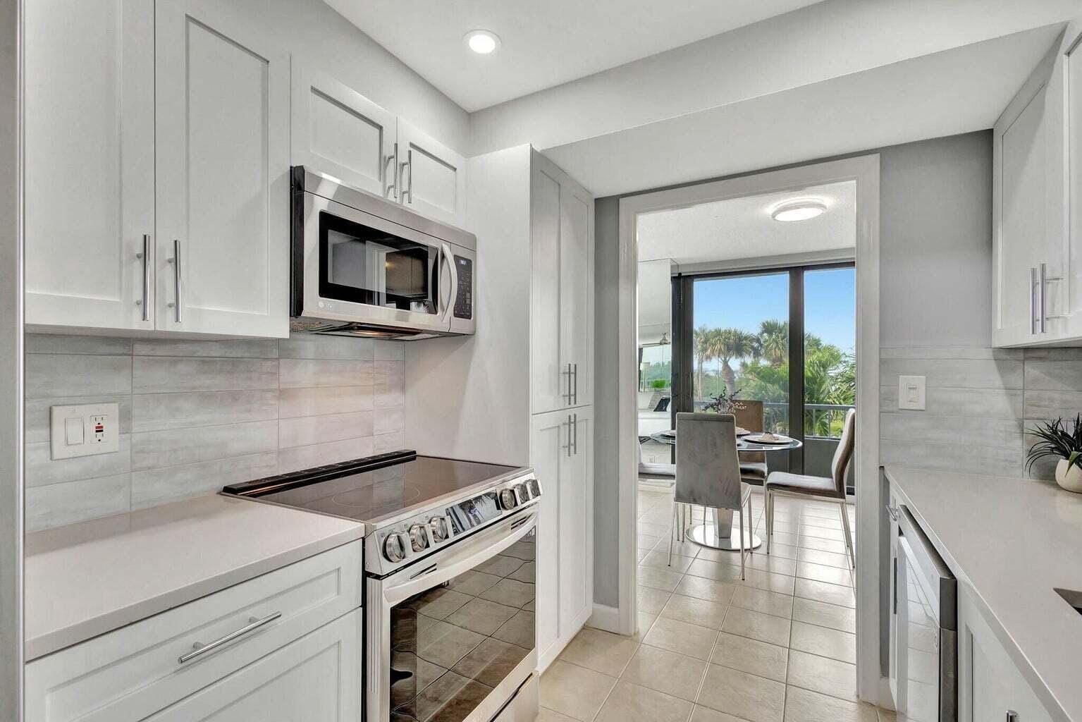 5550 N Ocean Drive 2b — photo 11