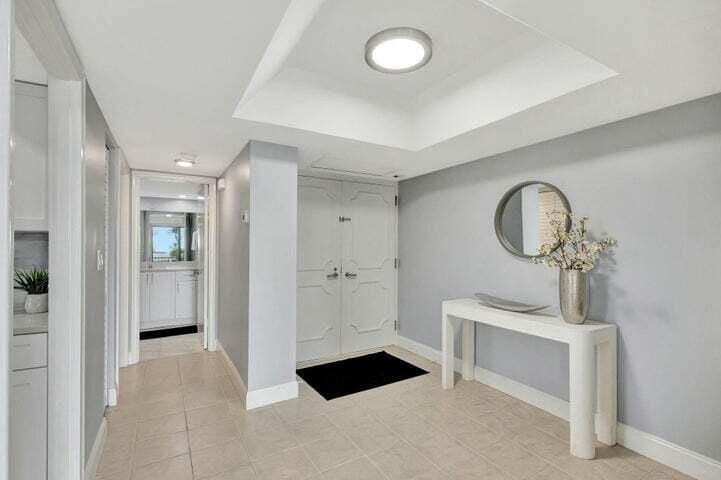 5550 N Ocean Drive 2b — photo 3