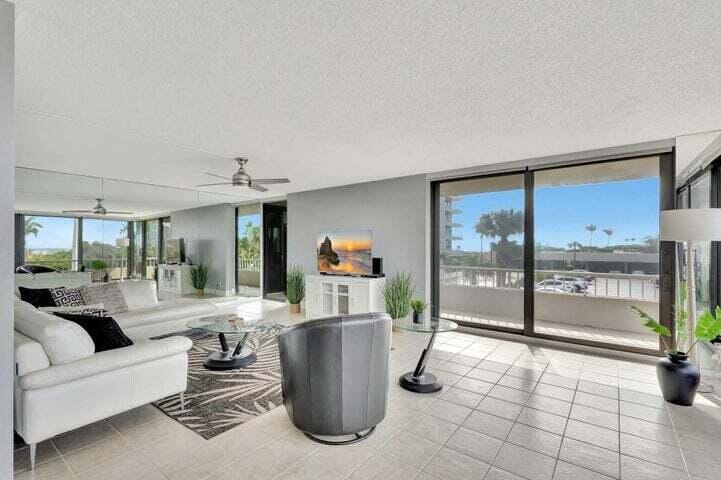 5550 N Ocean Drive 2b — photo 5