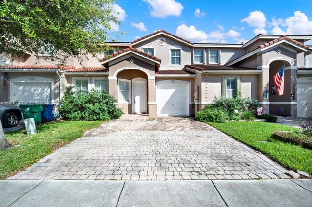27283 SW 138th Path, sold in Riverside At Bisc Natl Pk, Homestead, FL