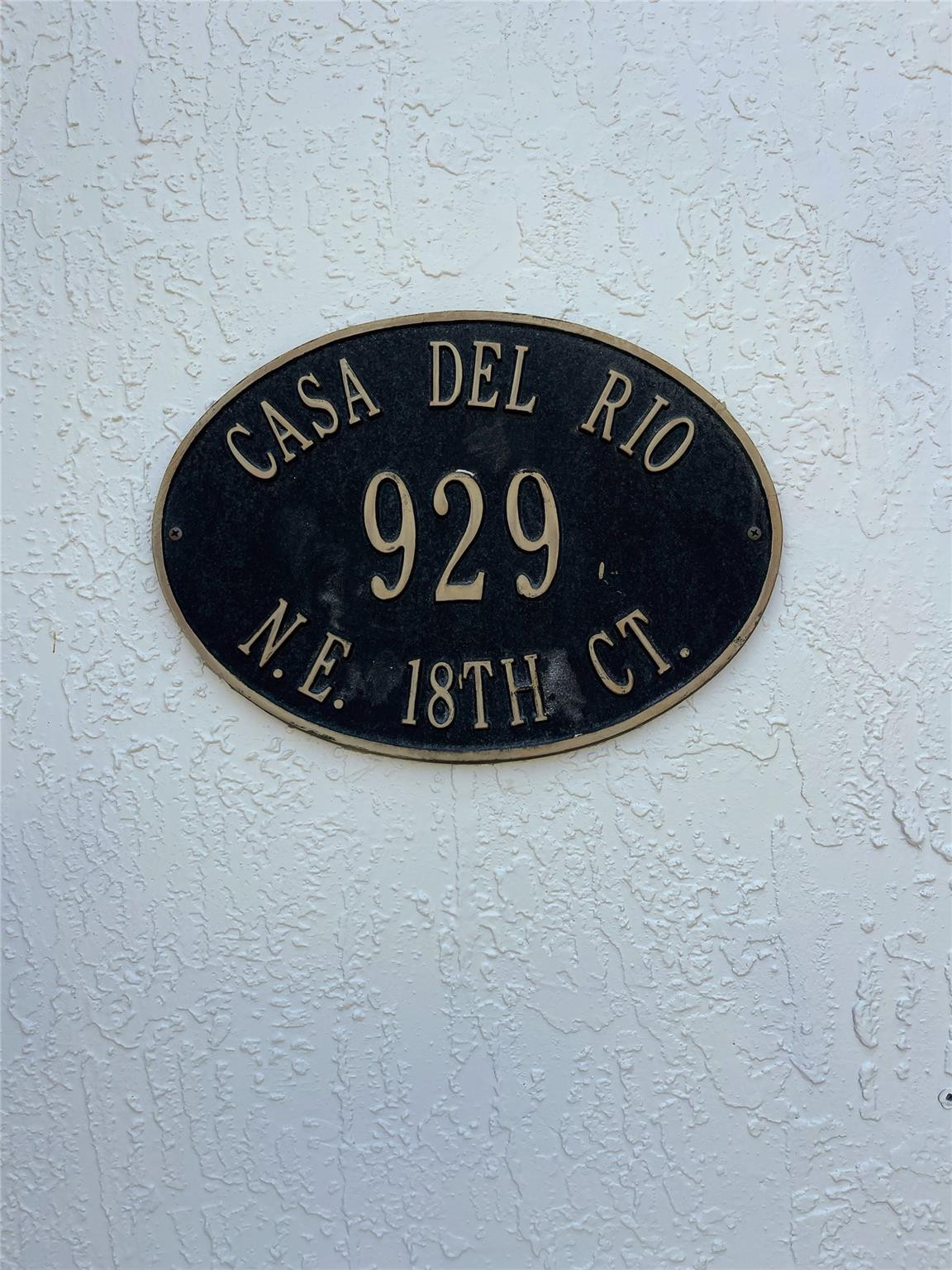 929 NE 18th Court — photo 9