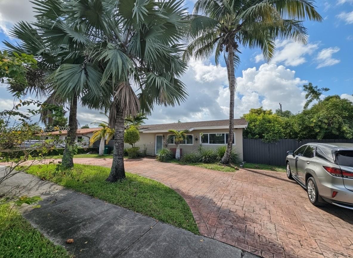4 bedroom home for sale at 12270 28th, Miami, FL 33175 — $700,000
