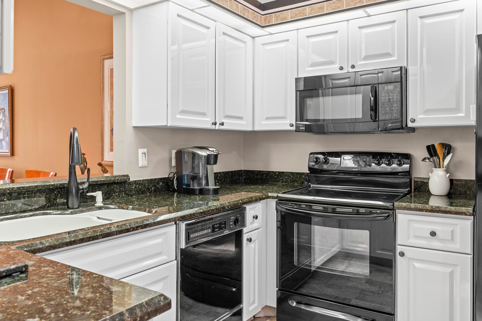6067 Kings Gate Circle, Delray Beach, FL 33484