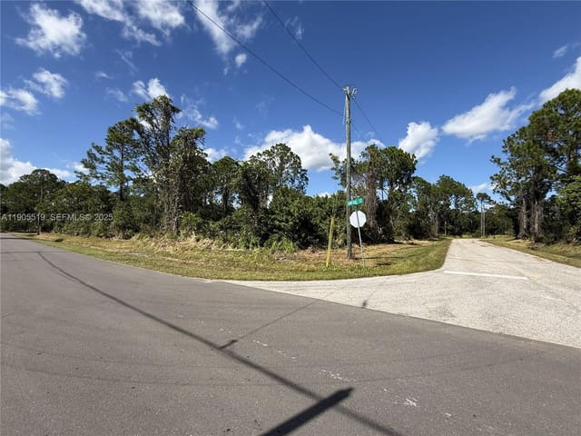 7538 Bernal Drive, Sebring, FL 33872