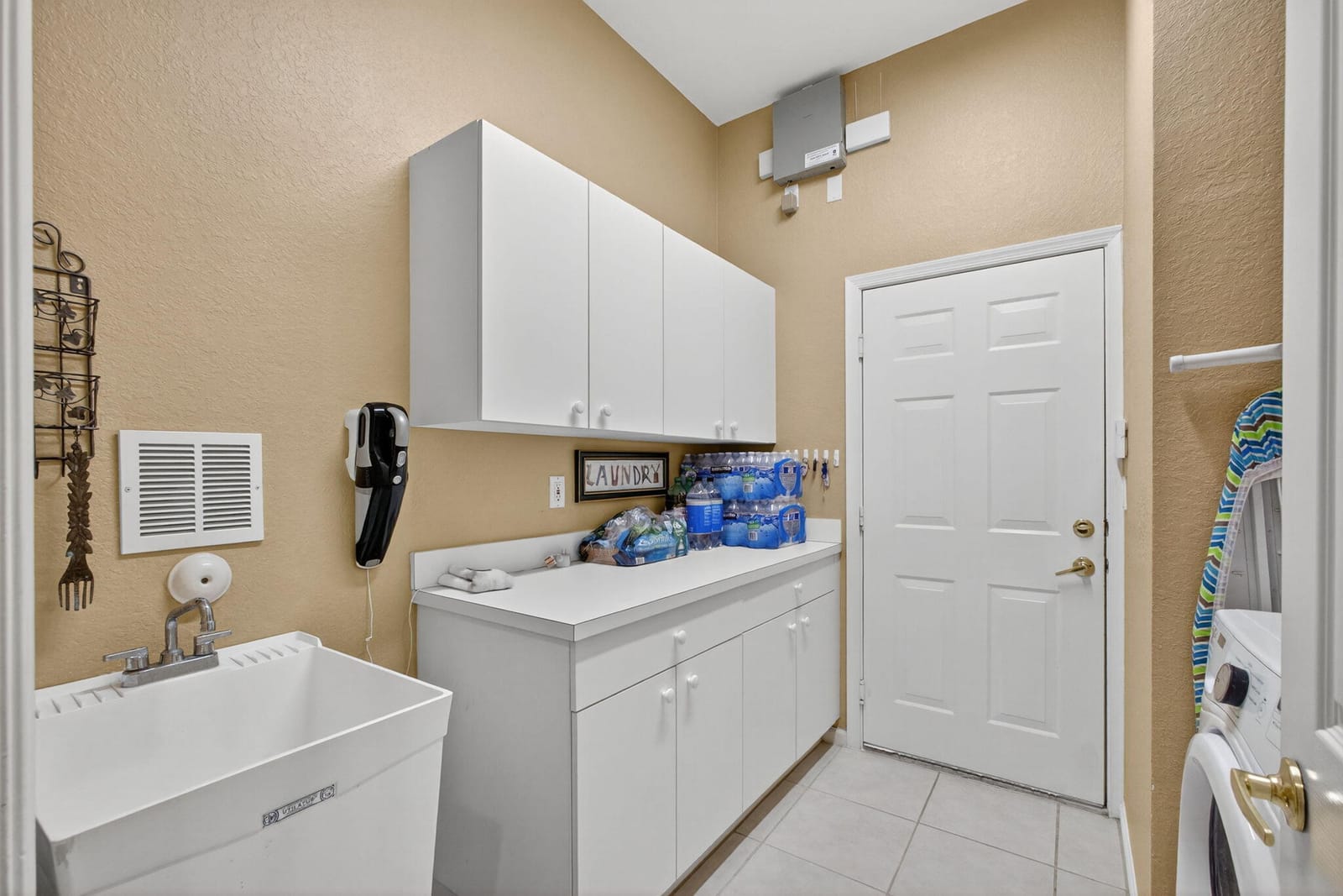 9089 Bay Harbour Circle, West Palm Beach, FL 33411 photo 25