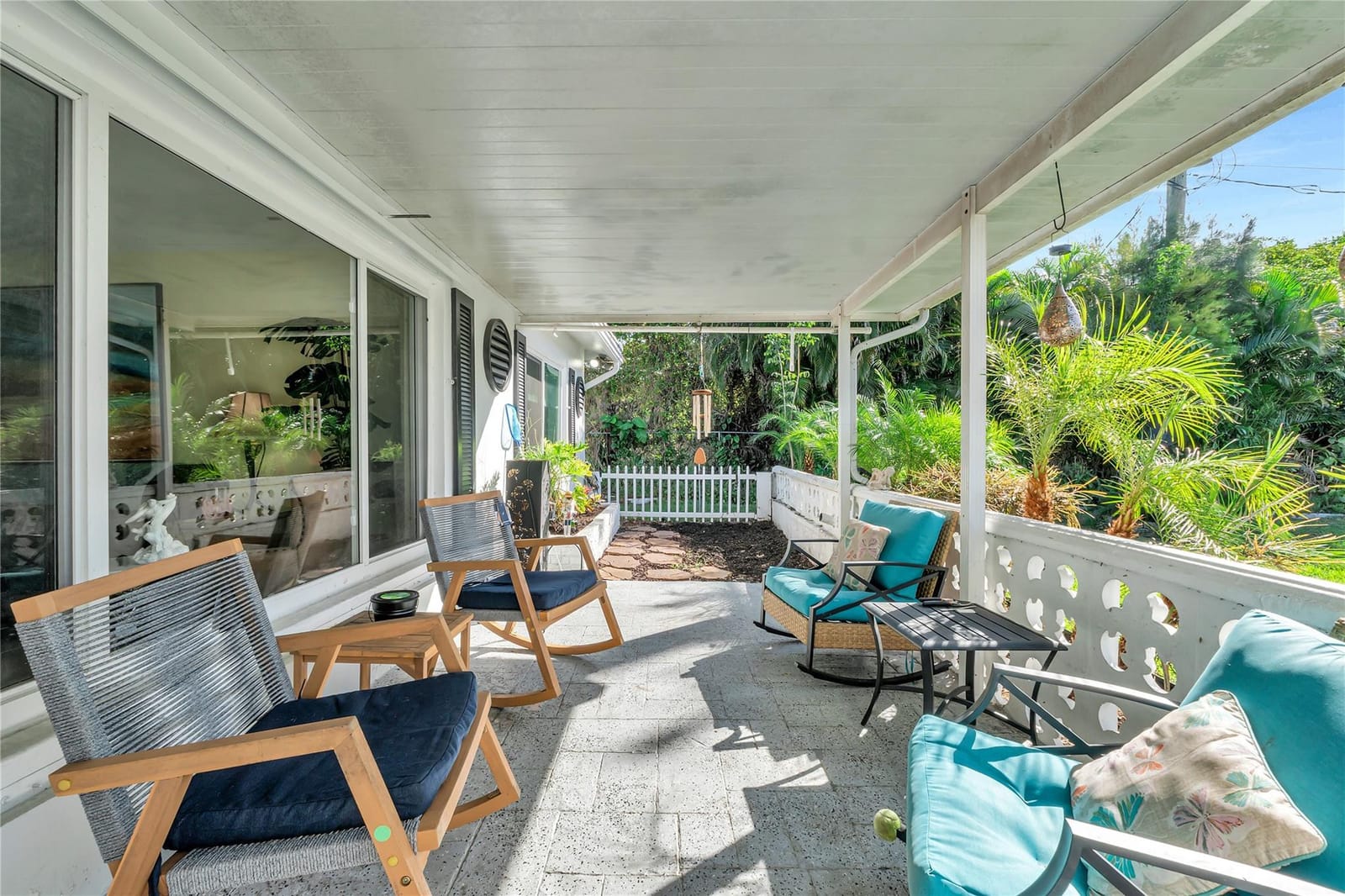 Sold home at 101 NW 32nd Court, Pompano Beach, FL 33064
