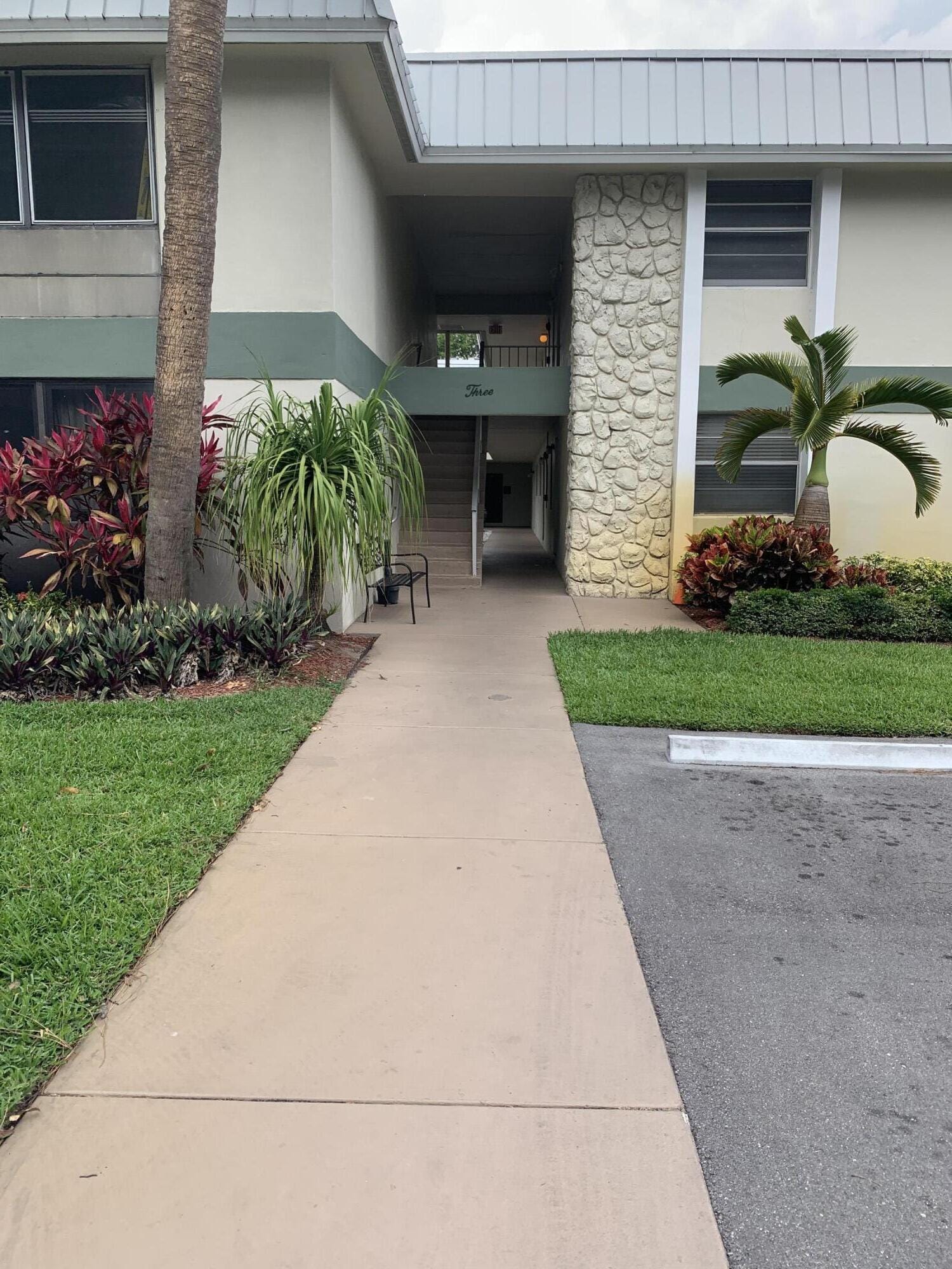 2302 Sunrise Boulevard 204 — photo 4