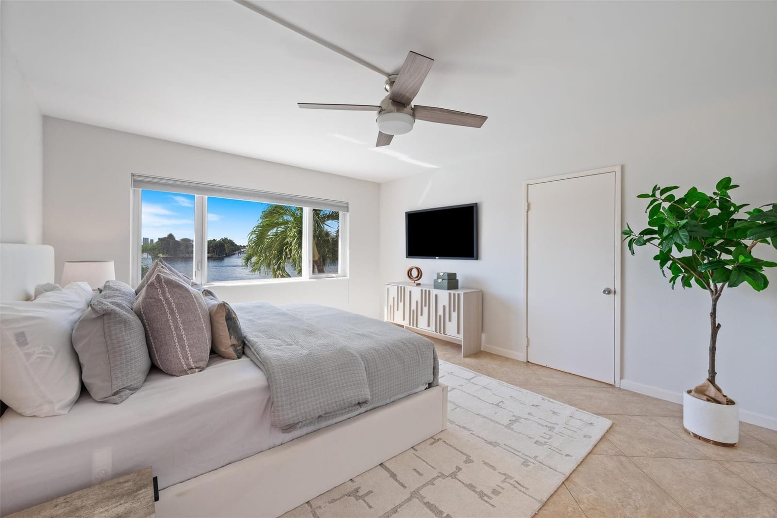 215 N Birch Road 2b, Fort Lauderdale, FL 33304 photo 16