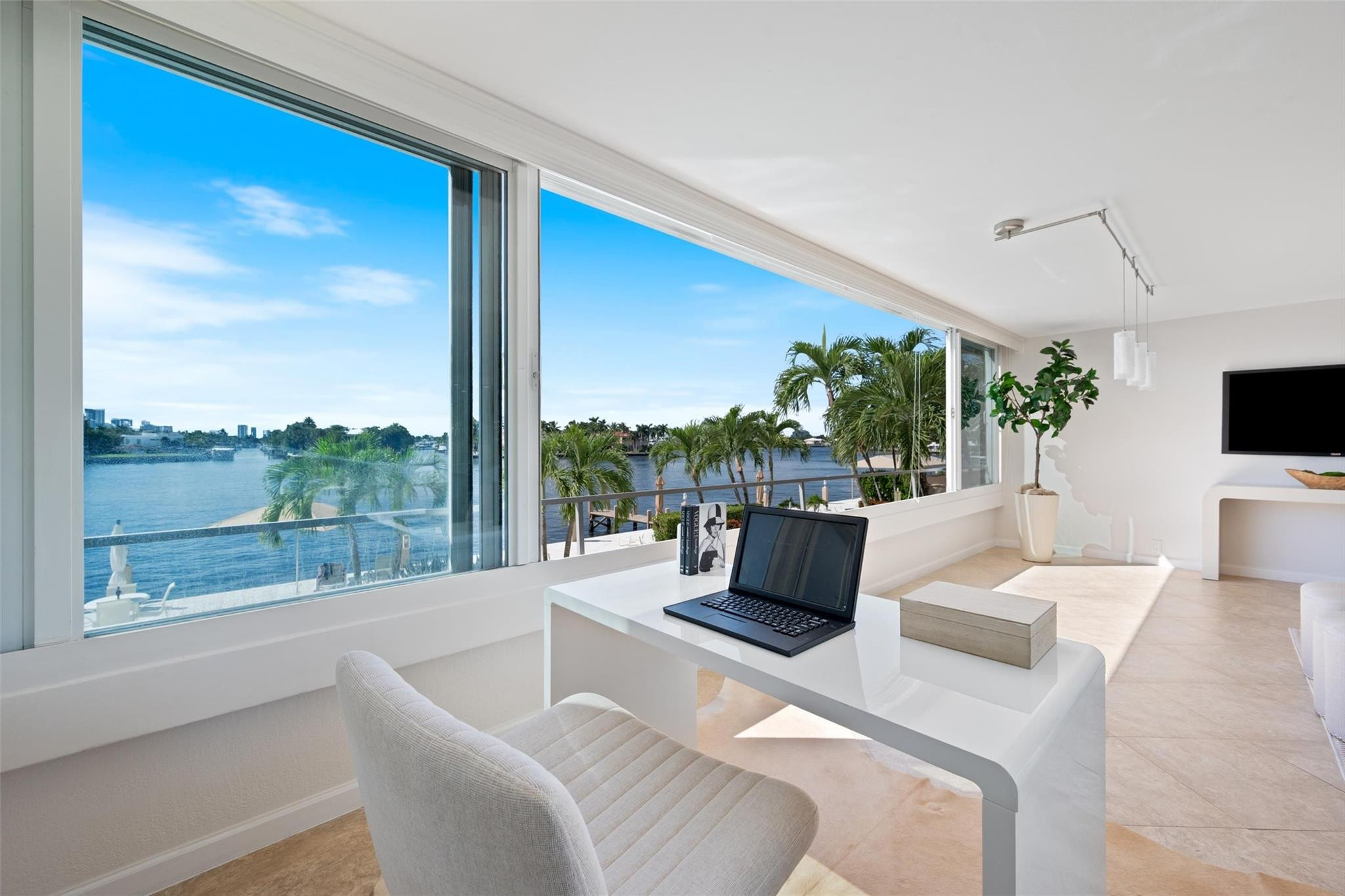 215 N Birch Road 2b, Fort Lauderdale, FL 33304, Fort Lauderdale