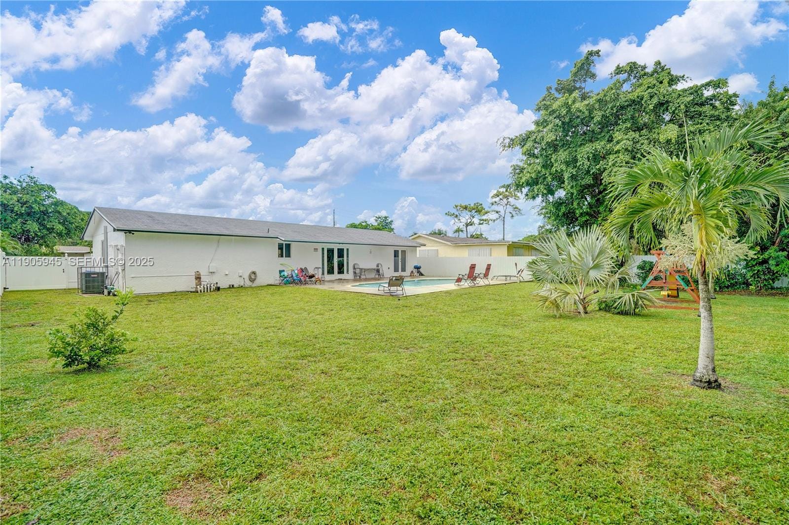 17000 NW 18th Avenue, Miami Gardens, FL 33056 photo 22