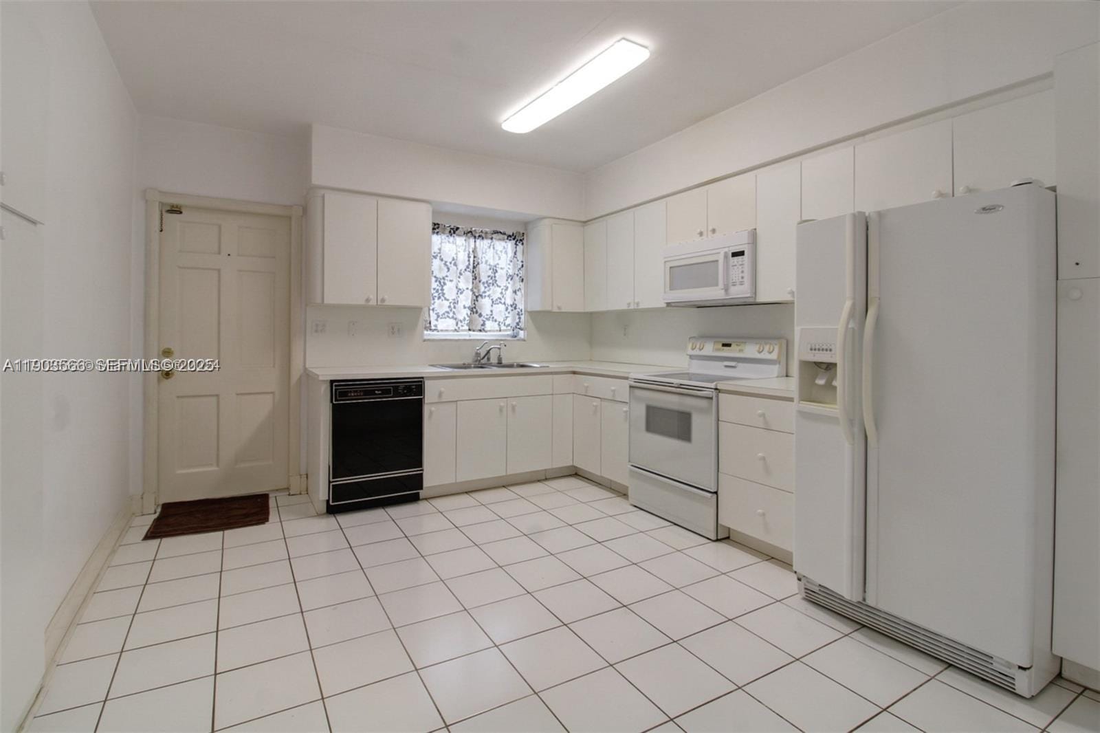 4241 Red Road, Coral Gables, FL 33134 photo 7