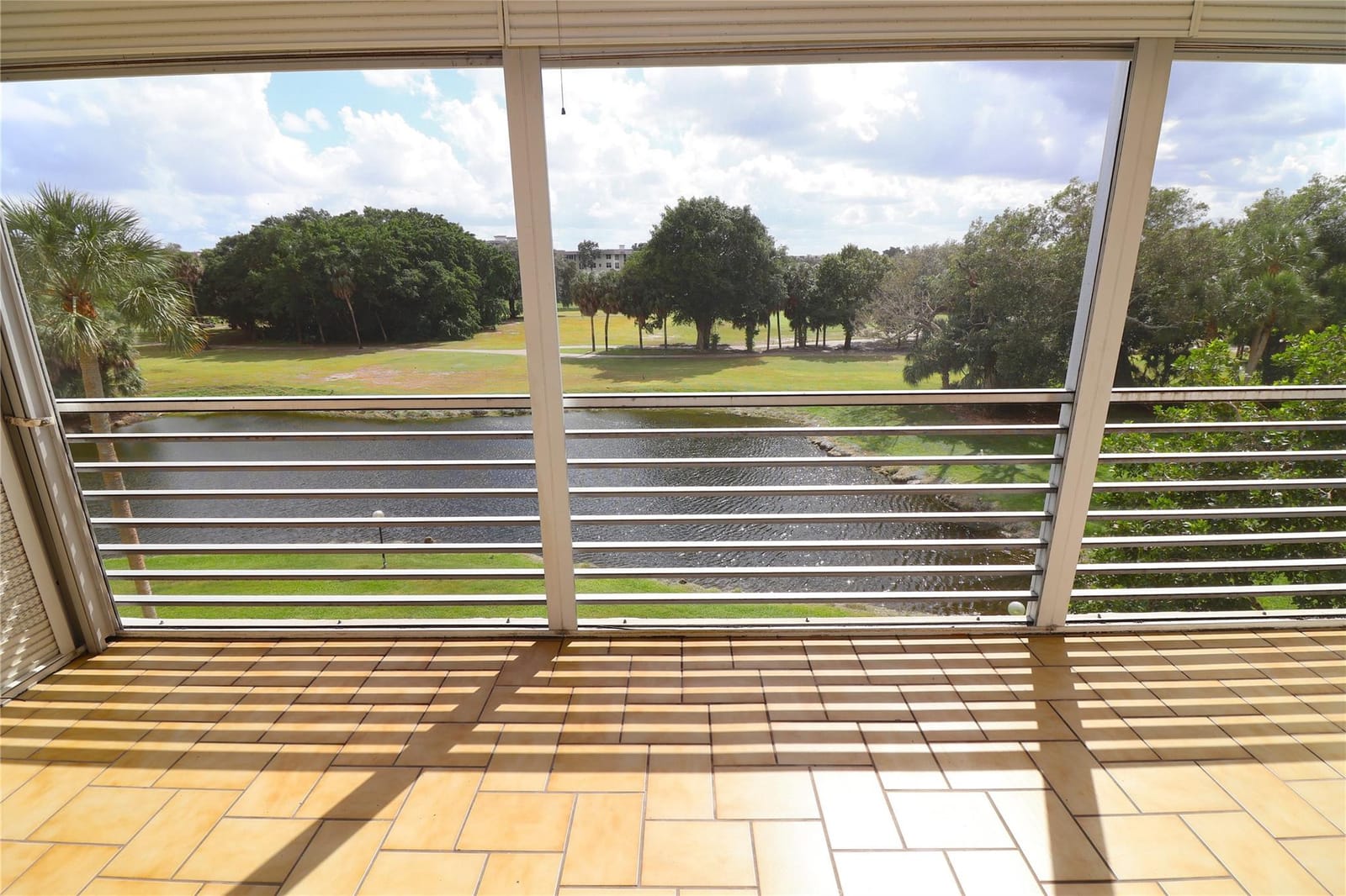 3510 Oaks Way 401, Pompano Beach, FL 33069 photo 18