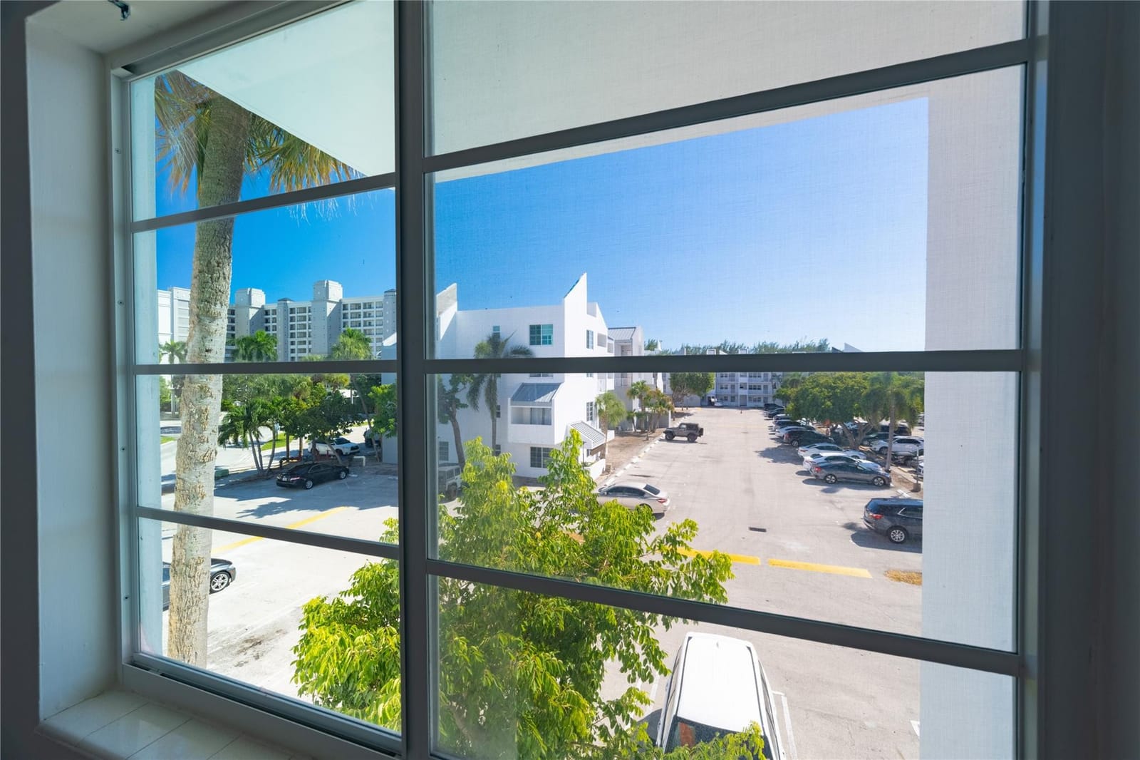 2840 NE 14th Street Causeway 304A — photo 11