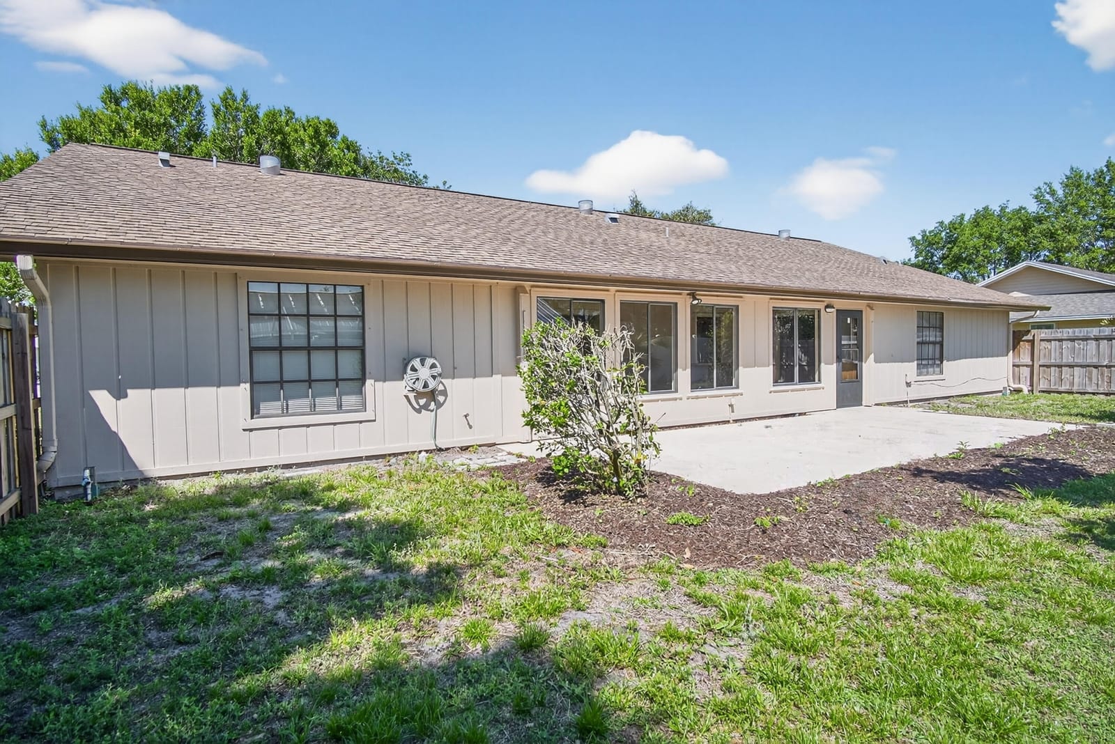 560 W Forest Trail, Vero Beach, FL 32962 photo 23