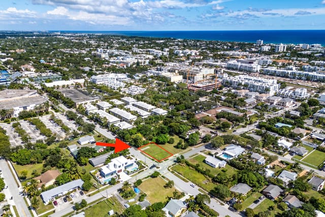 111 SW 2nd Street, sold in Delray Beach, Delray Beach, FL