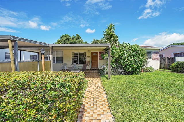 671 E 53rd Street, sold in Saratoga Heights Re-Sub, Hialeah, FL