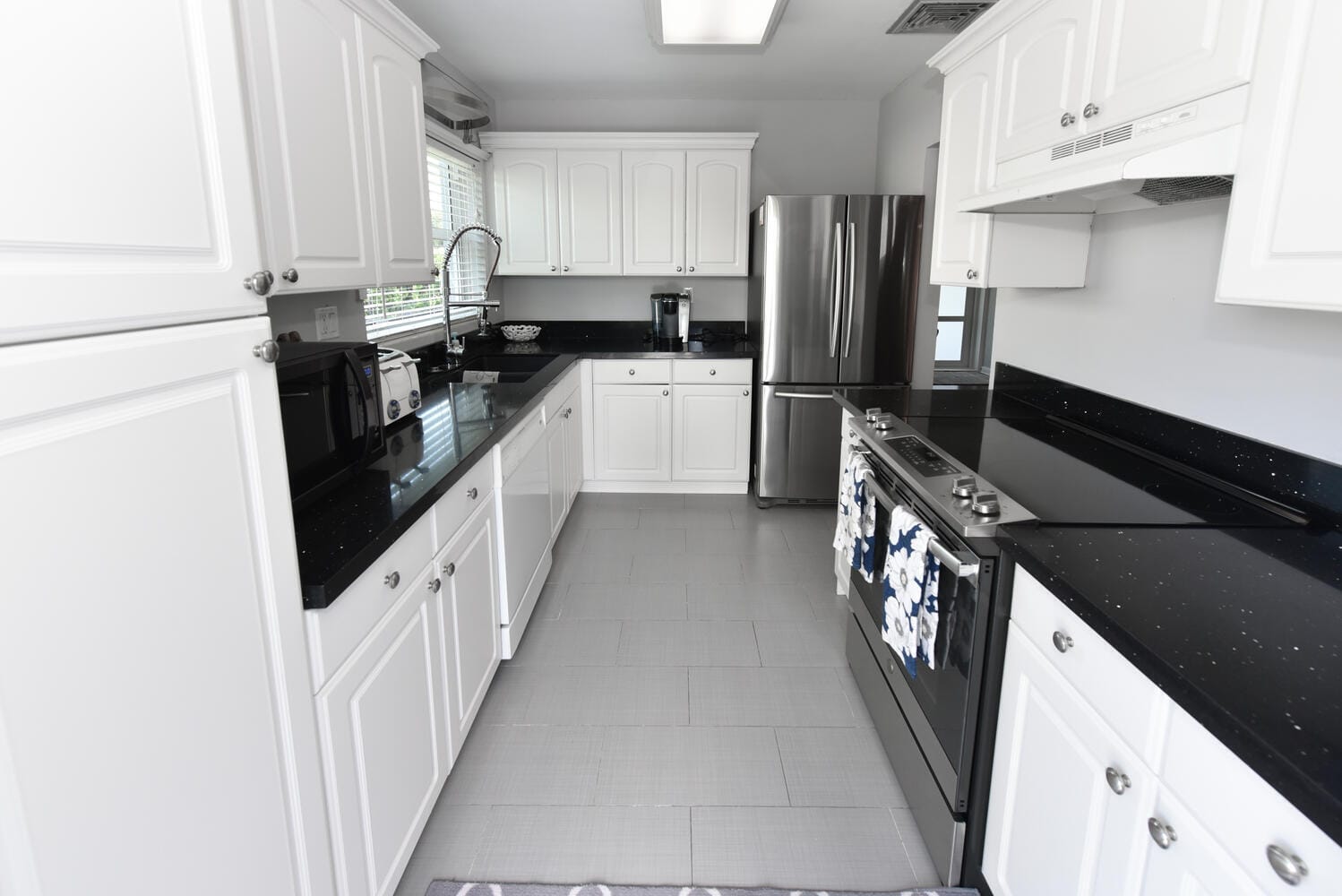 340 Russlyn Drive — photo 11