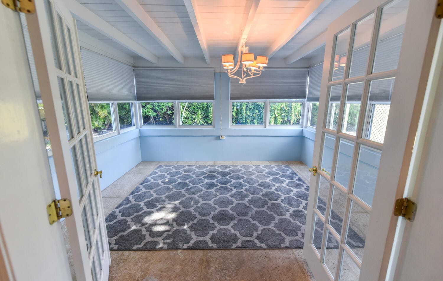 340 Russlyn Drive — photo 12