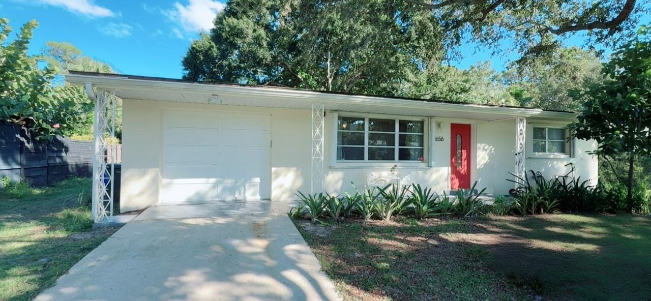1656 41st Avenue, Vero Beach, FL 32960